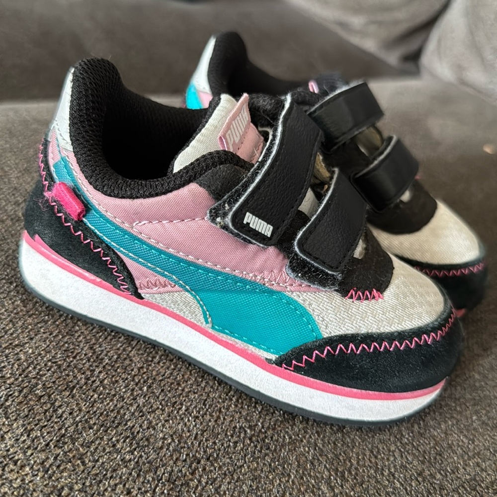 Toddler puma sneakers
